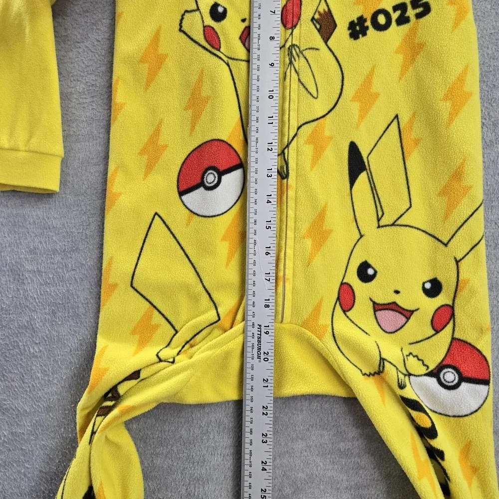 Pokemon‎ Kids Sleepwear S Yellow One Piece Graphic Print Fleece Pikachu Pokeball